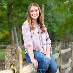 Meet your Posher, Abby